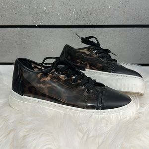 Animal print sneaker
